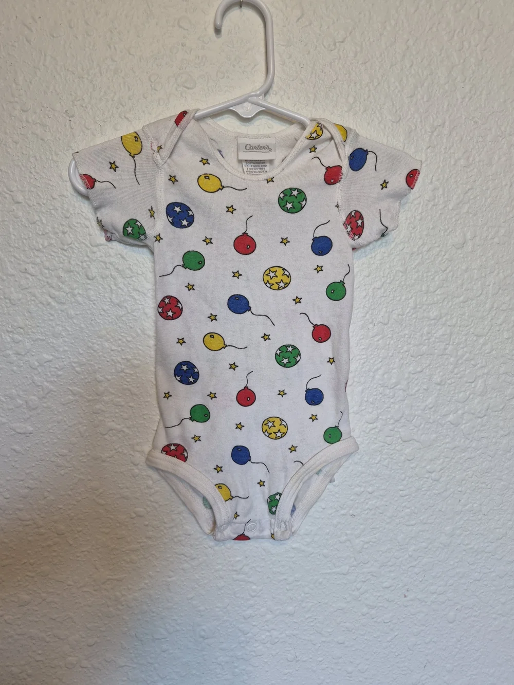 Vintage Carter’s Baby Bodysuit 9-12M Colorful Balloon & Star Print 100% Cotton